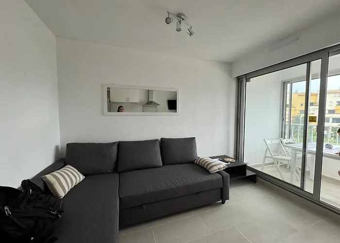 4 Couchages Piscine Centre Port Appartement